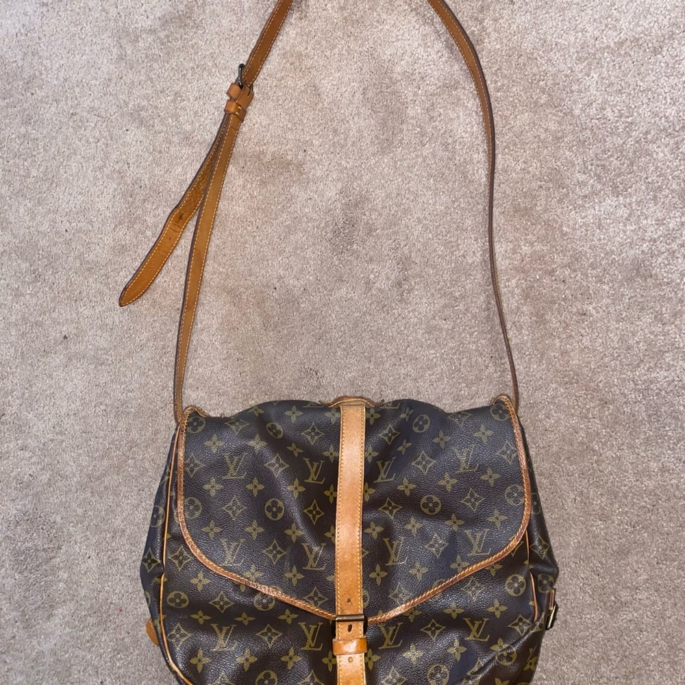 Louis Vuitton Monogram Canvas Saumur 35 Crossbody Bag